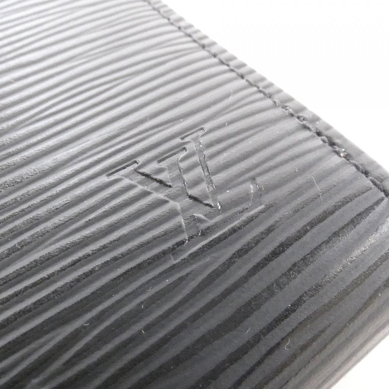 ルイヴィトン エピ ジッピー コインパース M60152 コインケース