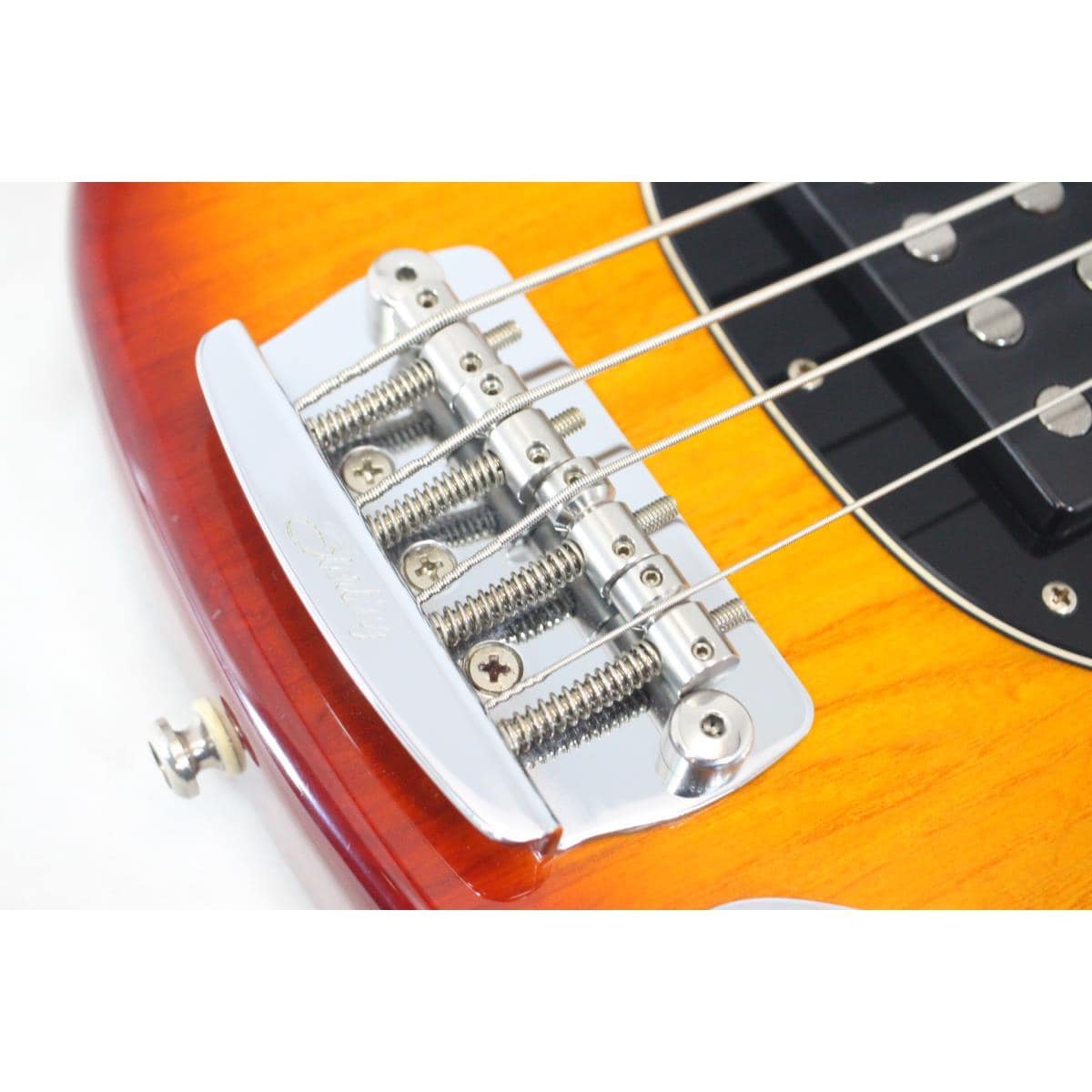 MUSICMAN RAY34