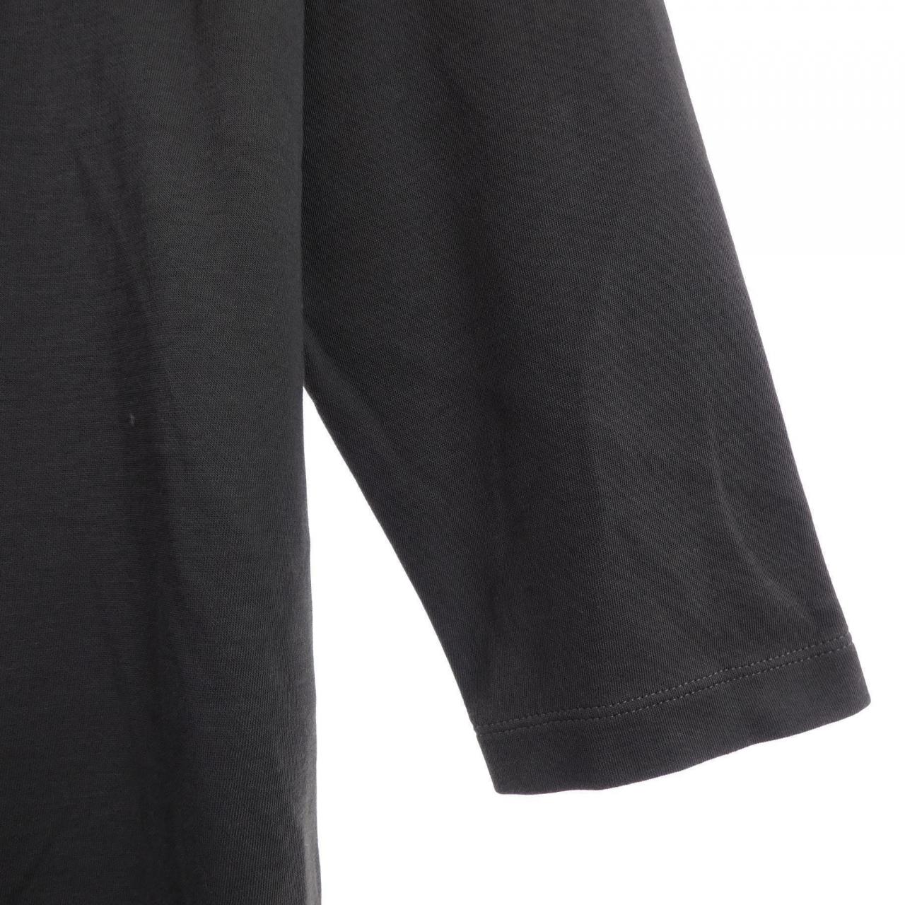 プルミエアロンディスモン 1er Arrondissement ワンピース