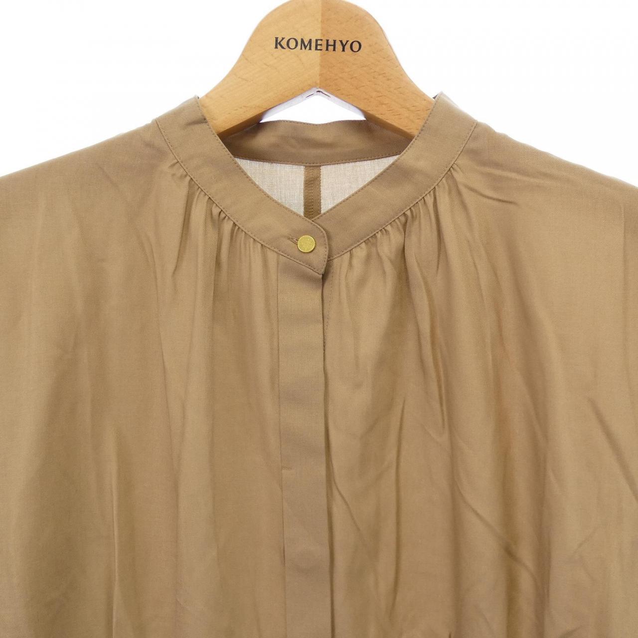 ニジュウサンク 23区 シャツ