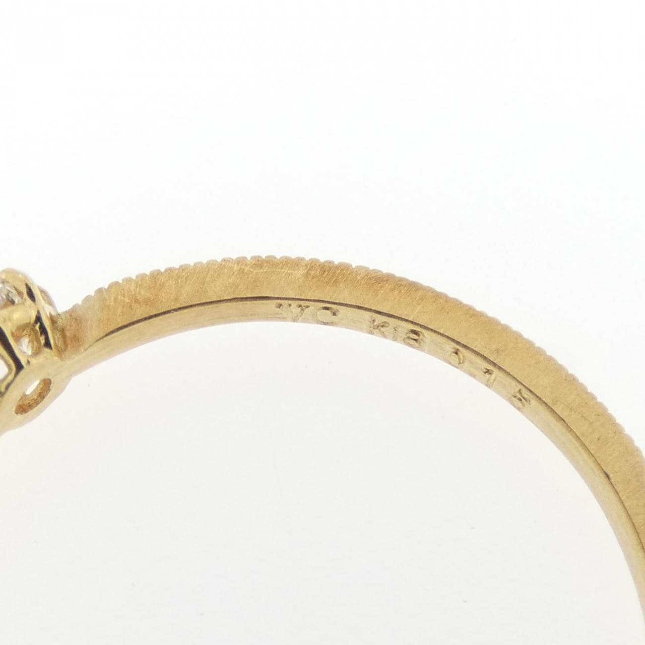 アーカー ソルティアラウンド リング 0.15CT