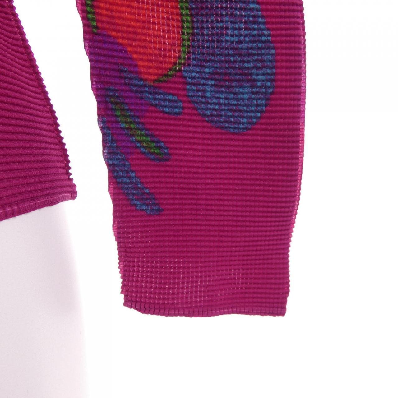 ミーイッセイミヤケ me ISSEY MIYAKE トップス
