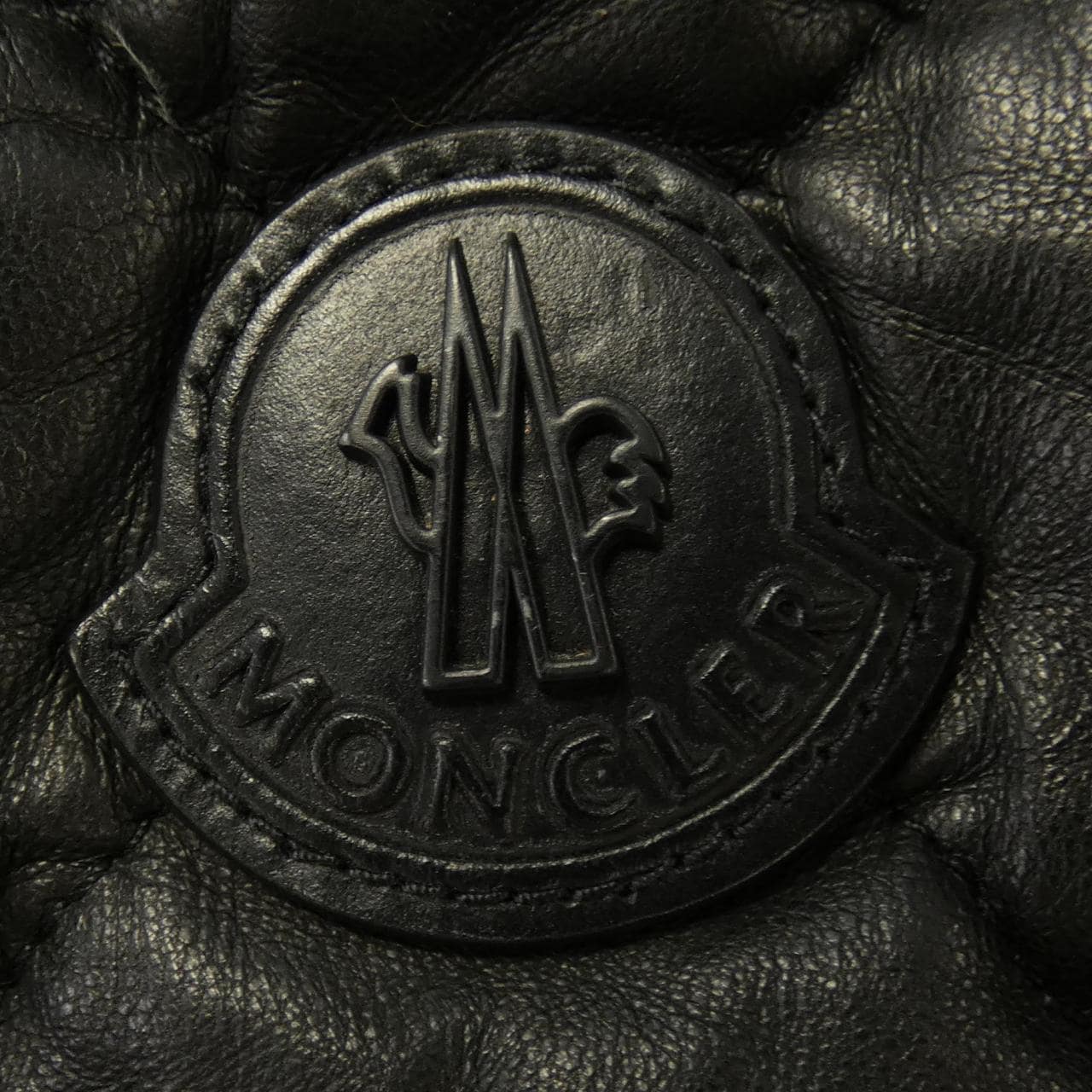 モンクレール MONCLER ダウンジャケット