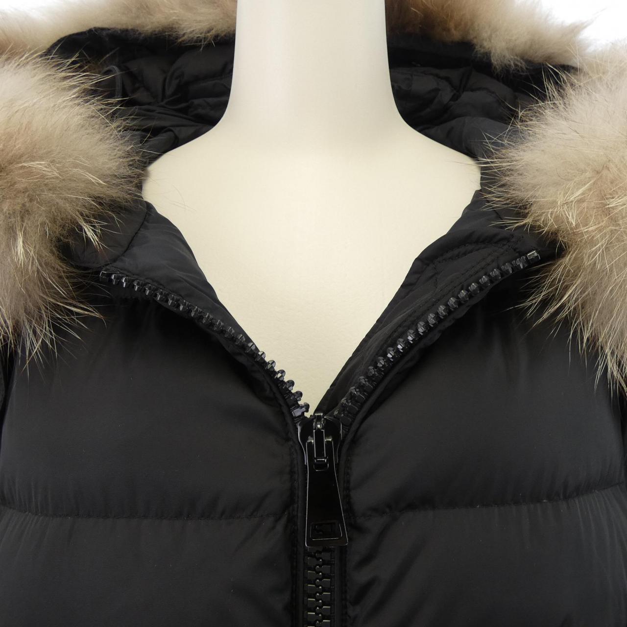 モンクレール MONCLER 54155 CHITALPA ダウンジャケット