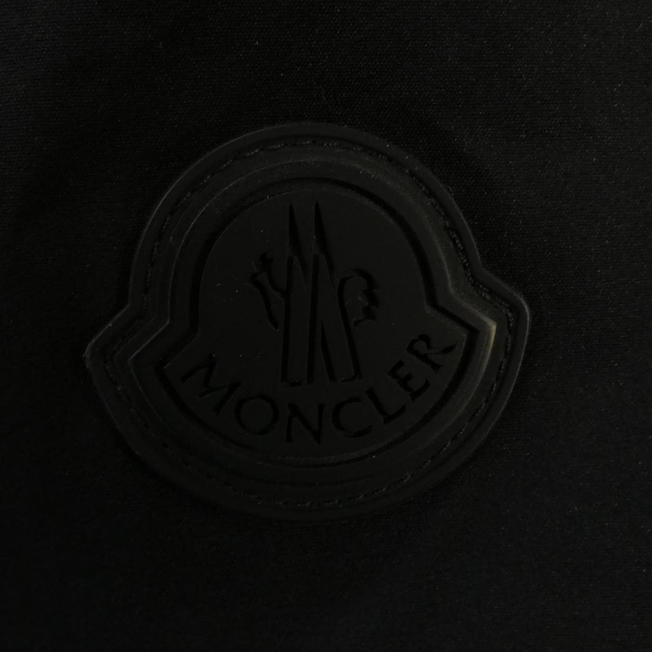 MONCLER蒙克勒羽绒服