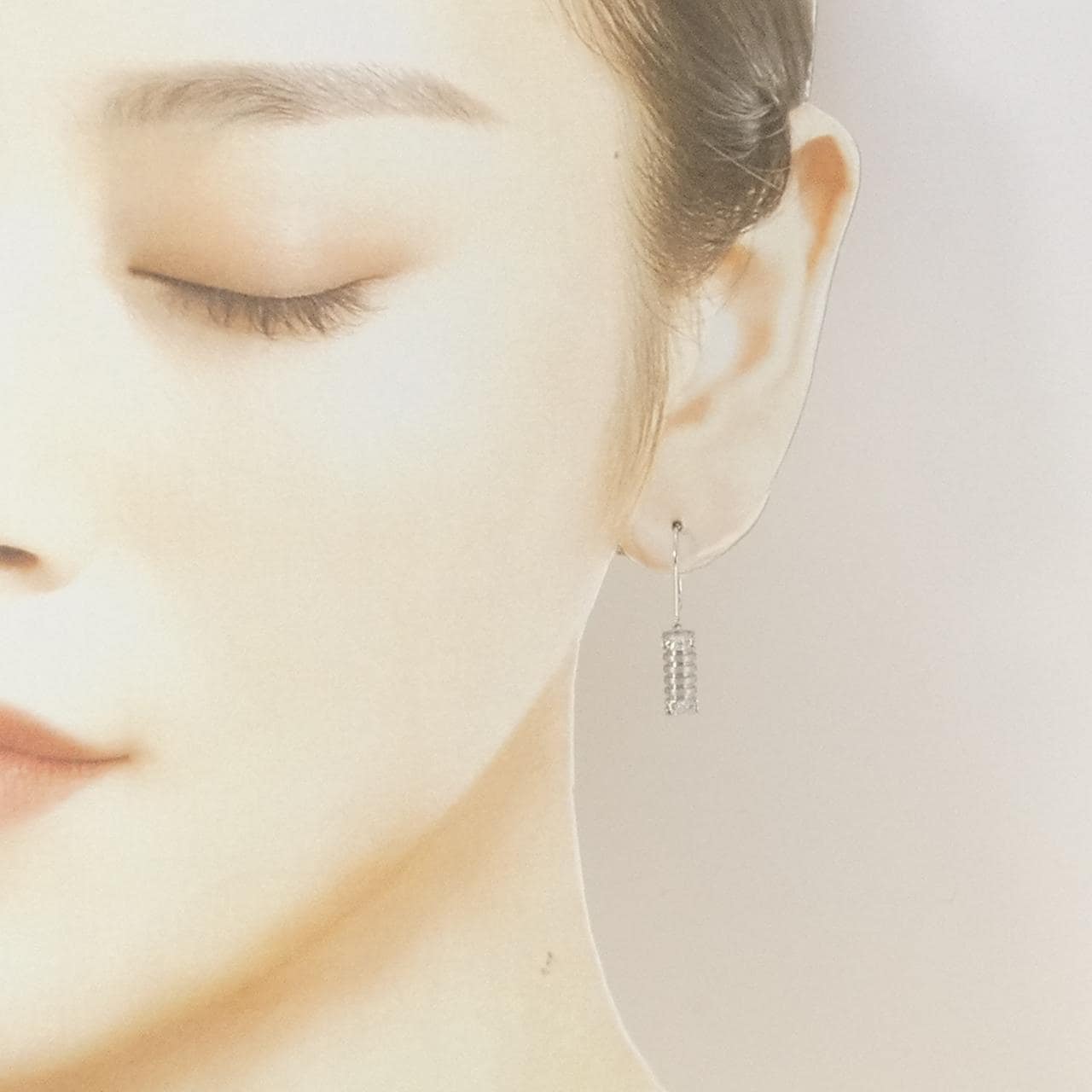 K18WG/K14WG ダイヤモンド ピアス 0.33CT