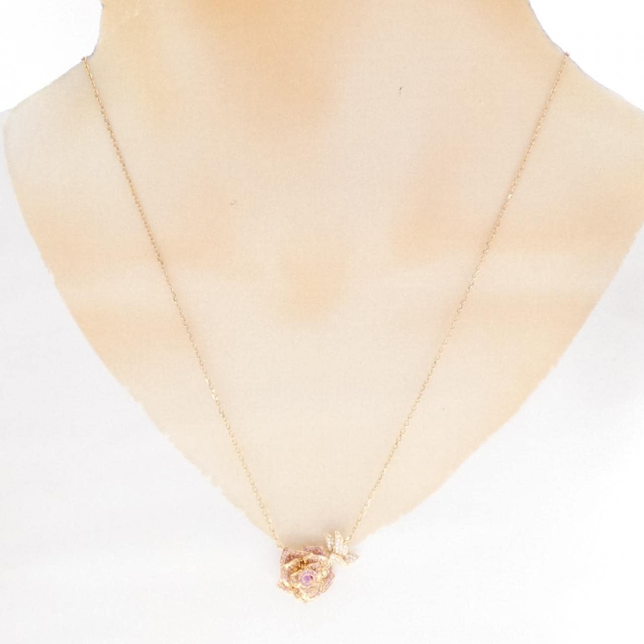 サラ チャン ローズ サファイヤ ネックレス 0.43CT