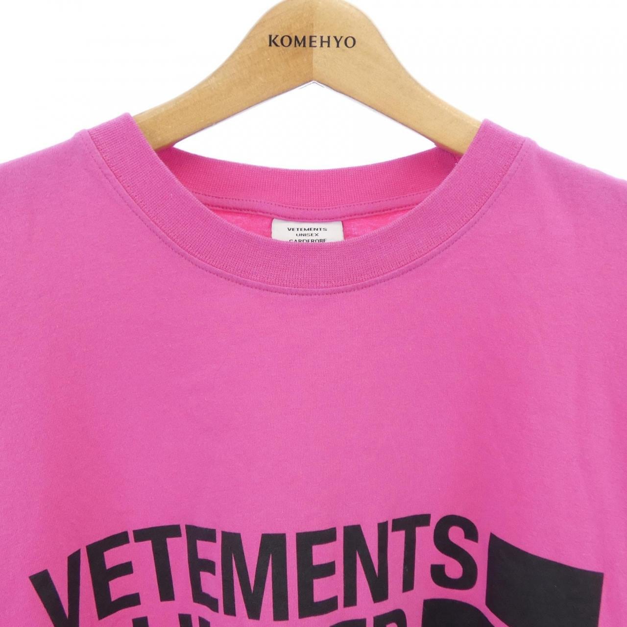 ヴェトモン VETEMENTS UE51TR810P Tシャツ