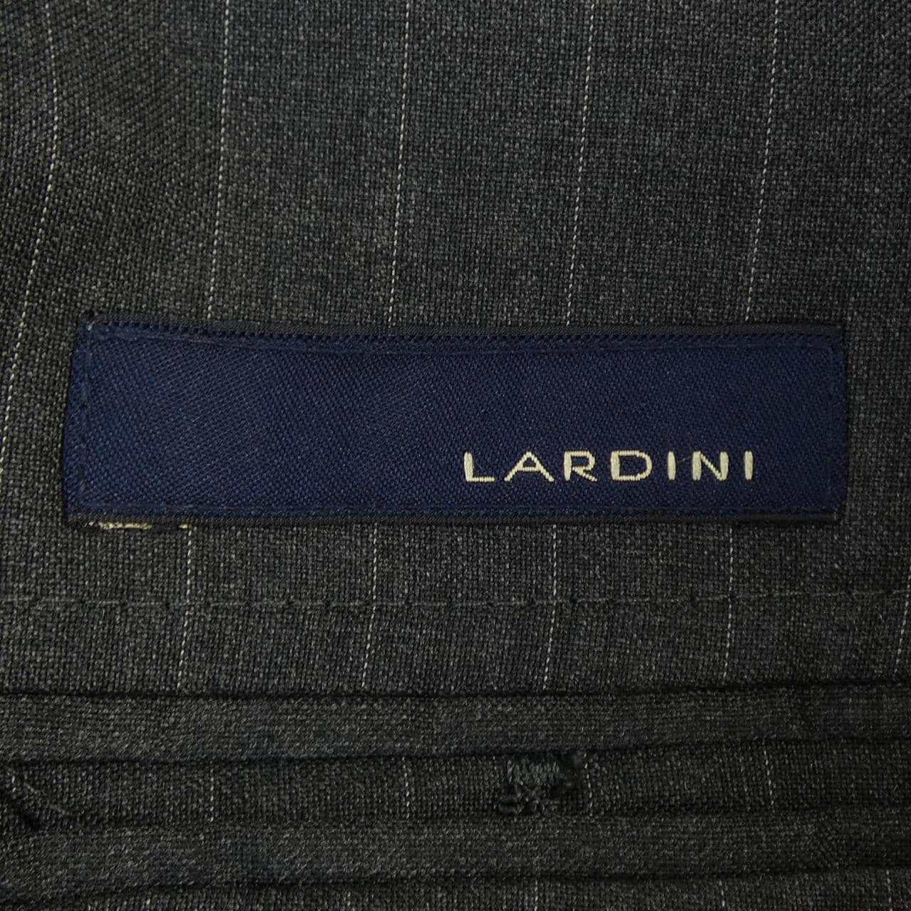 ラルディーニ LARDINI スーツ