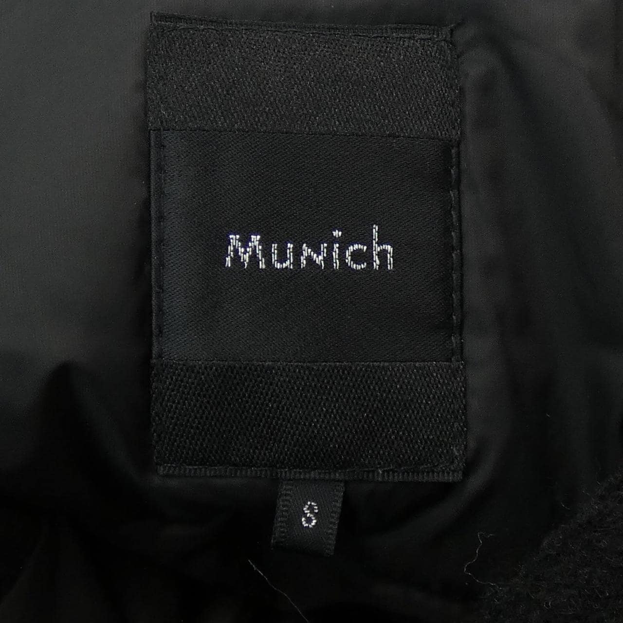 MUNICH ダウンベスト