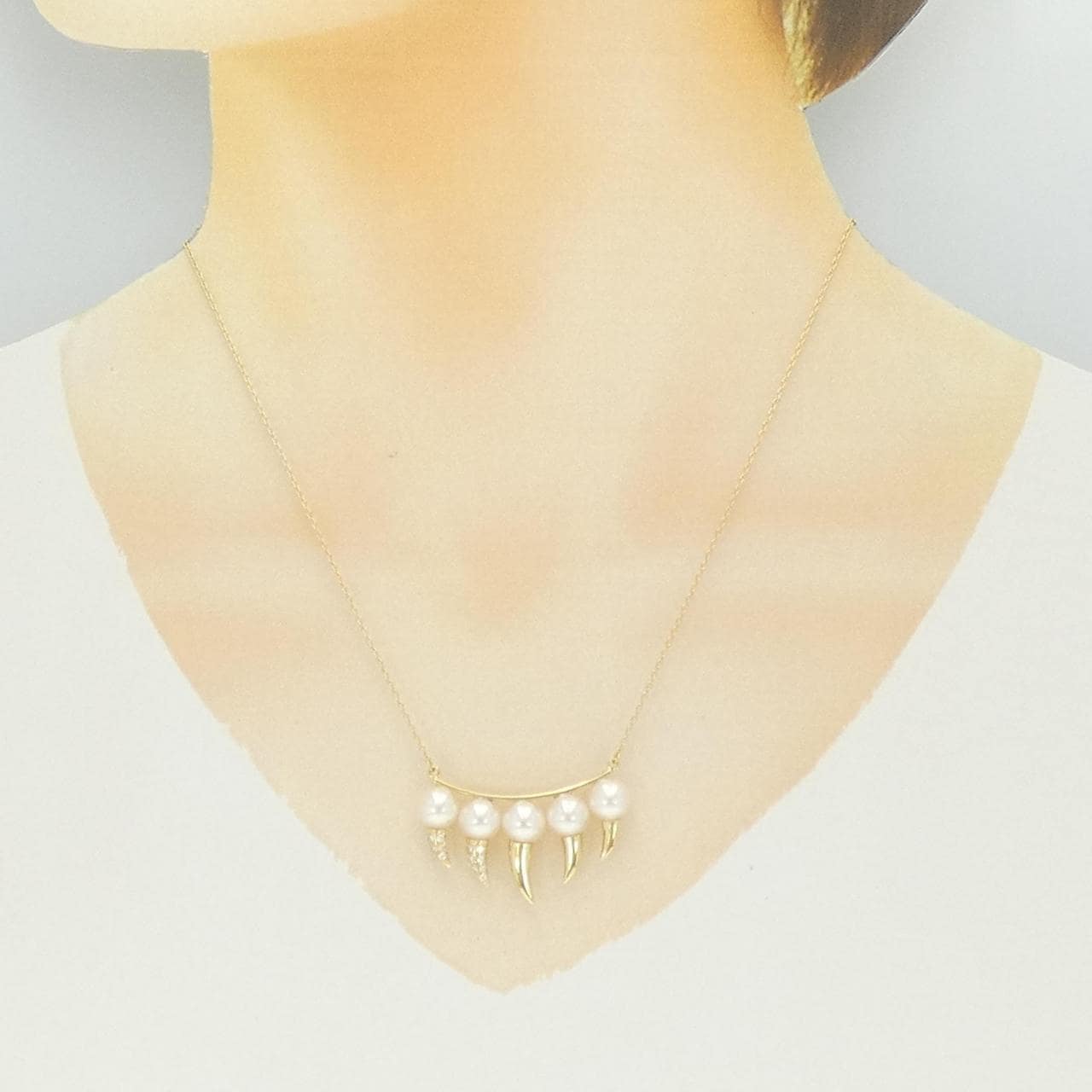 タサキ デインジャー ファング ネックレス