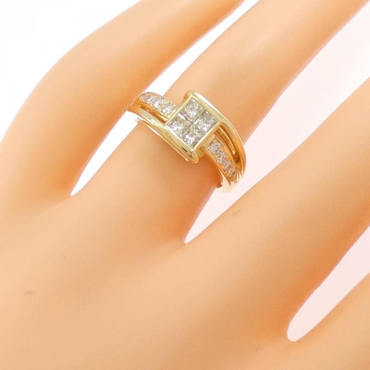 K18YG ダイヤモンド リング 0.70CT