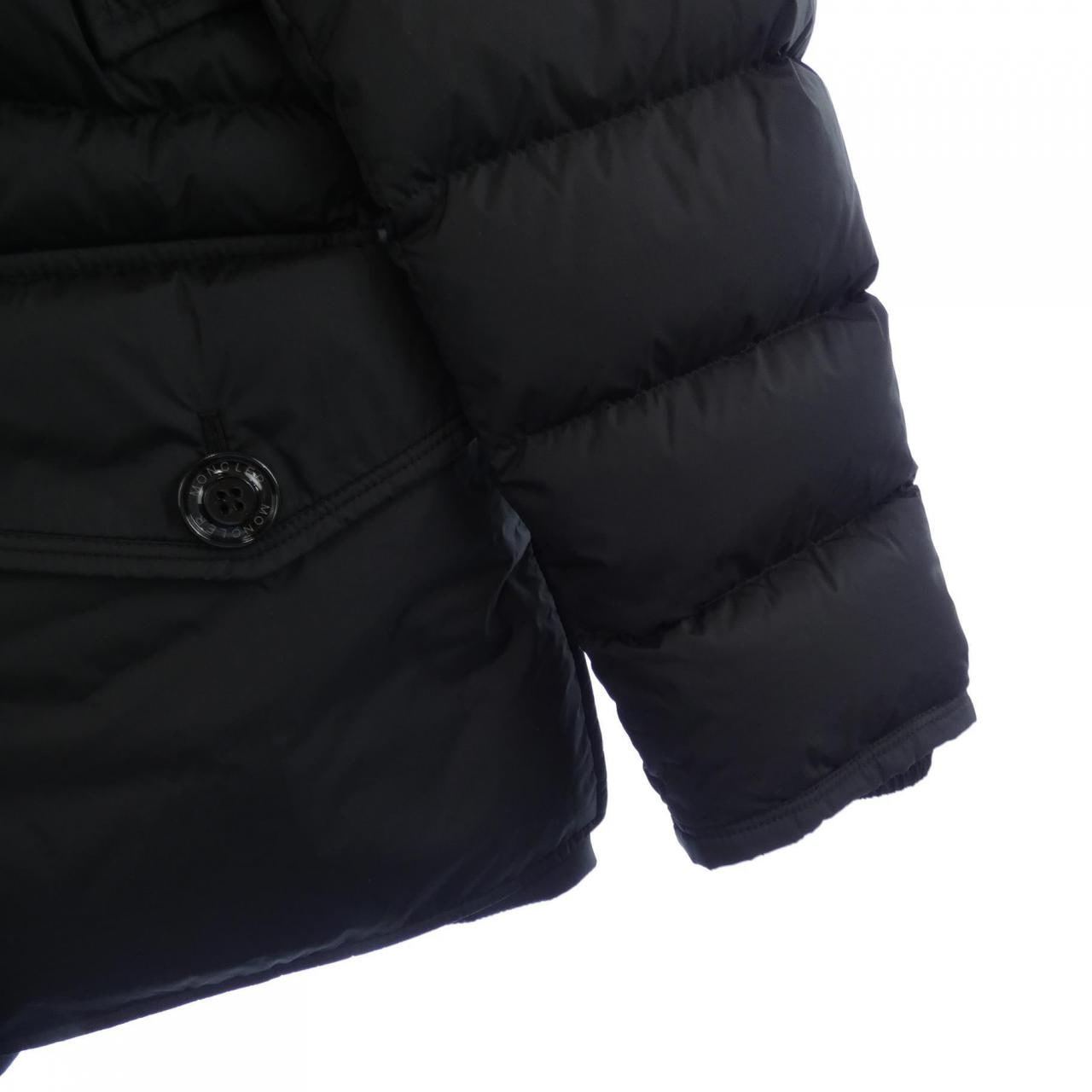 モンクレール MONCLER ダウンジャケット