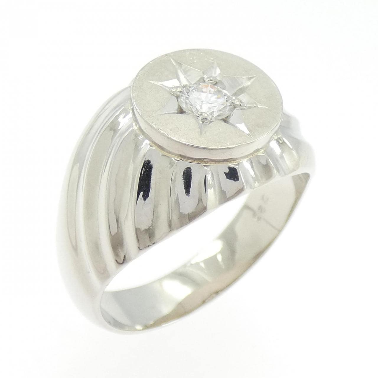 PT900 ダイヤモンド リング 0.26CT