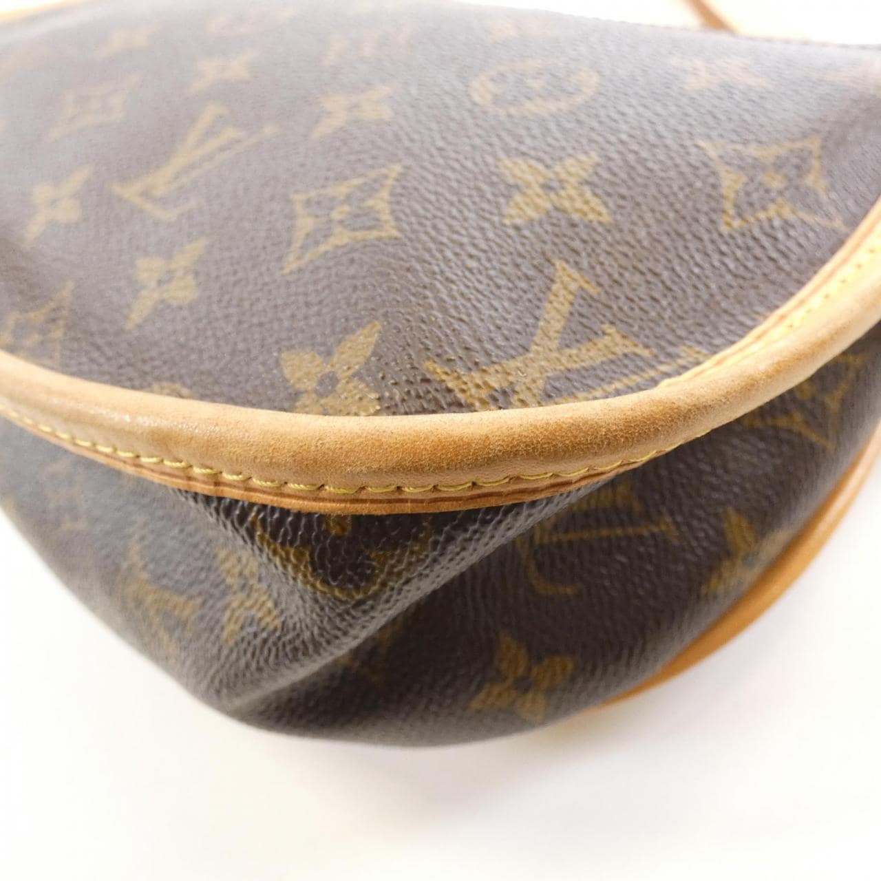 LOUIS VUITTON Monogram Menilmontant PM M40474 單肩包