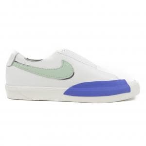 ナイキ NIKE CJ1651-500 スニーカー