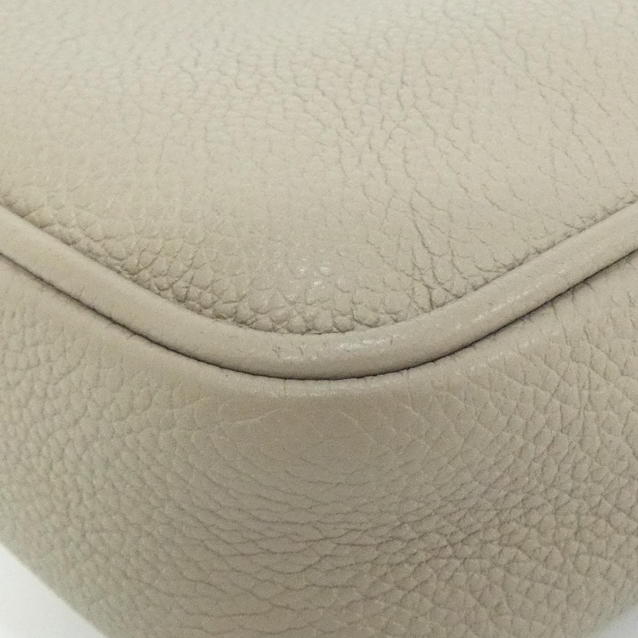 フェンディ カメラ ケース 7M0286 AMAC ショルダーバッグ