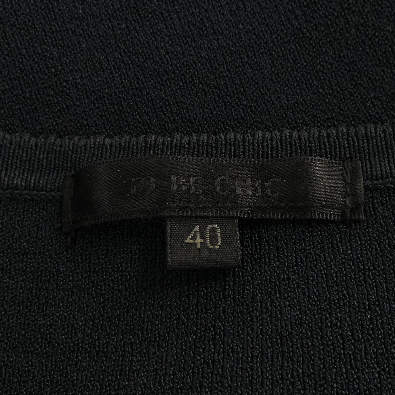 トゥービーシック TO BE CHIC W5N28-691-29 トップス