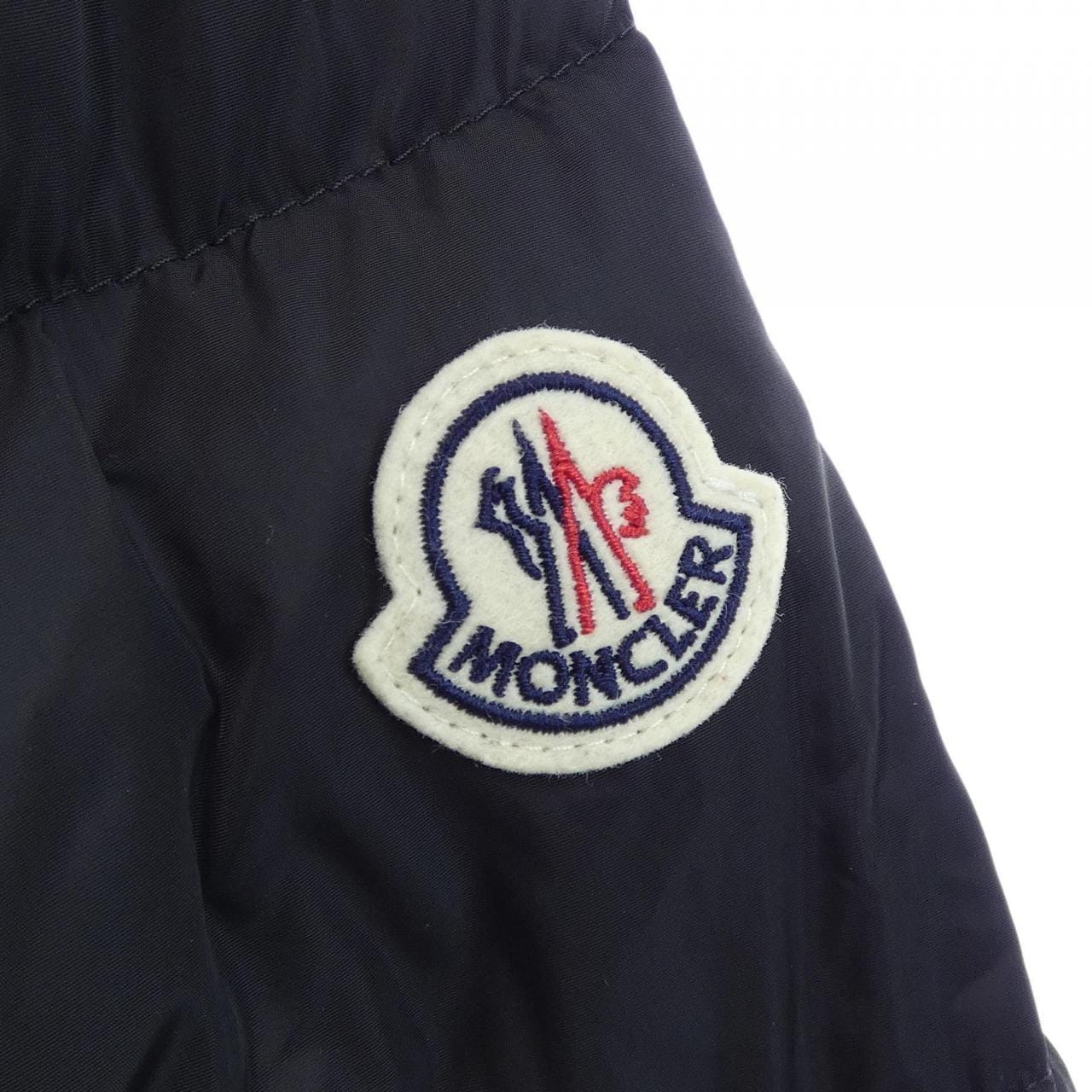 モンクレール MONCLER AVOCE ダウンジャケット