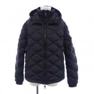 モンクレール MONCLER ダウンジャケット