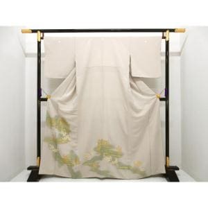 色留袖　友禅金彩加工　刺繍入りボカシ染　鬼花菱