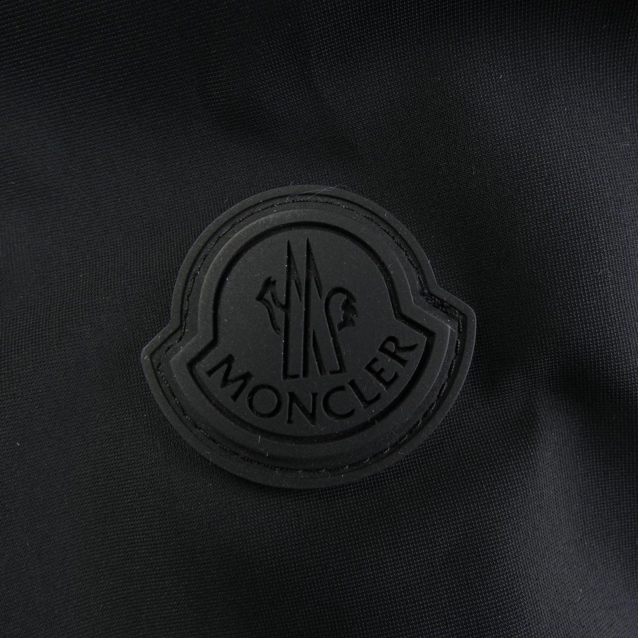 モンクレール MONCLER ダウンジャケット