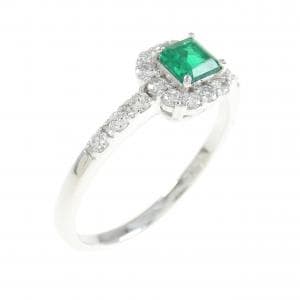 emerald ring