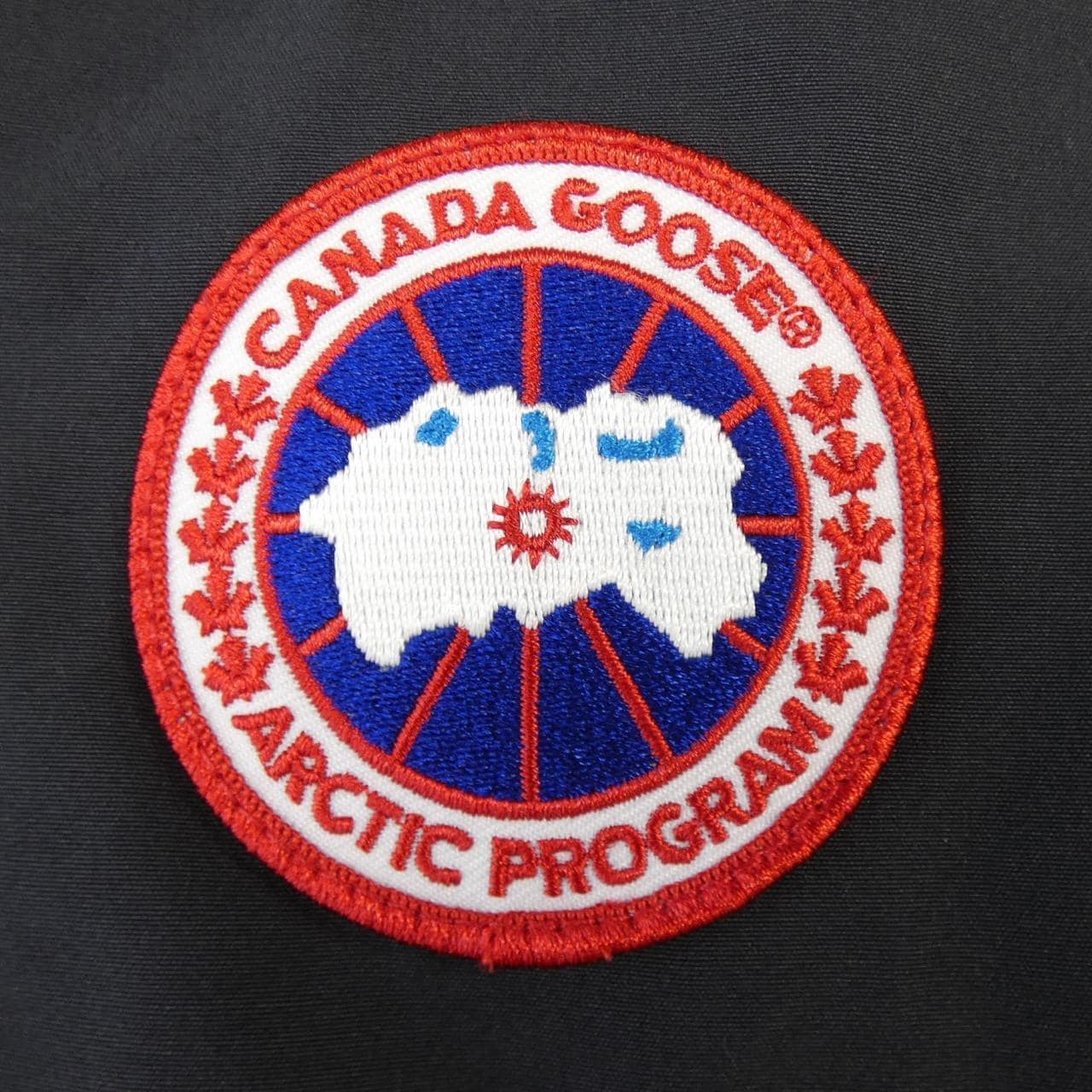 カナダグース CANADA GOOSE ダウンジャケット