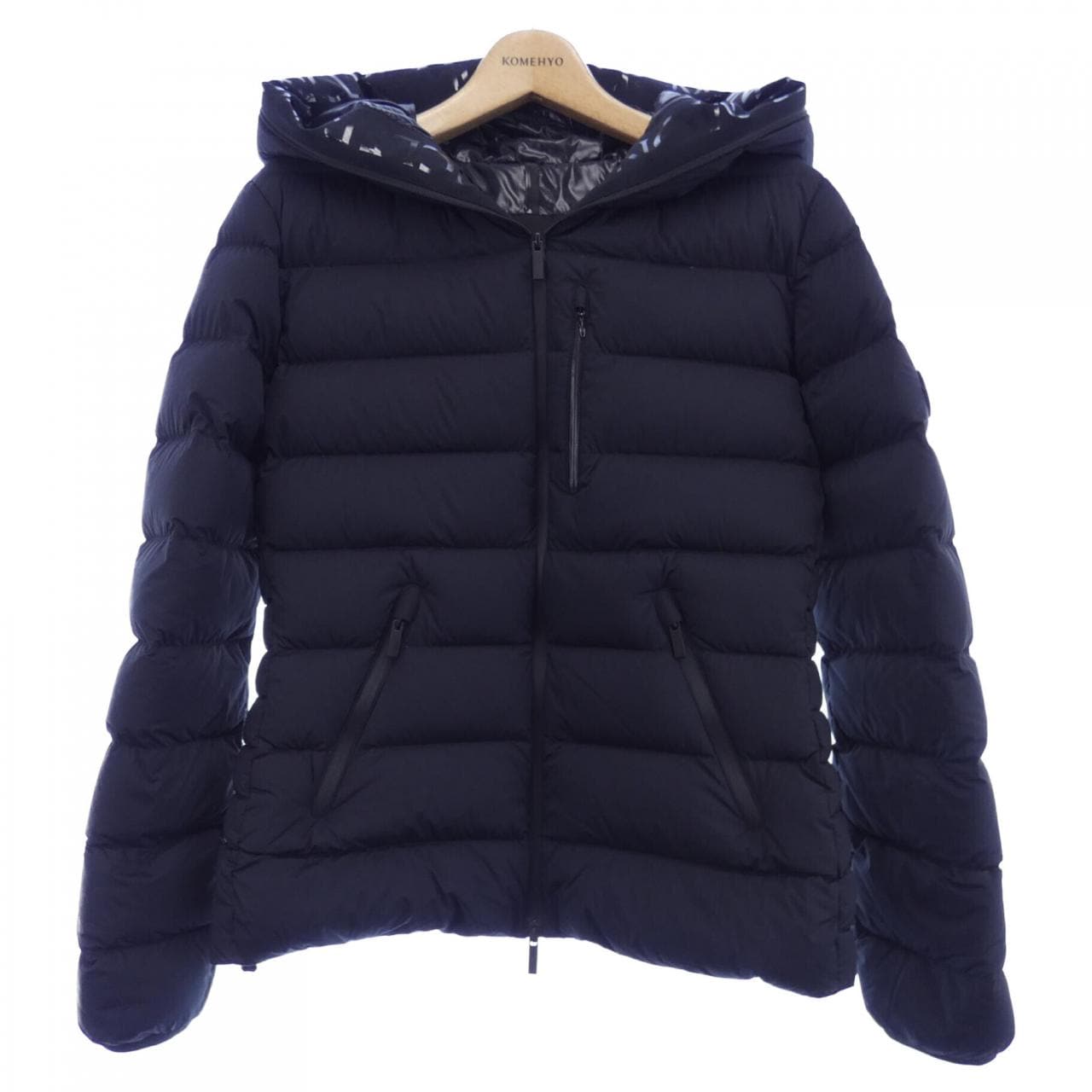 モンクレール MONCLER ダウンジャケット