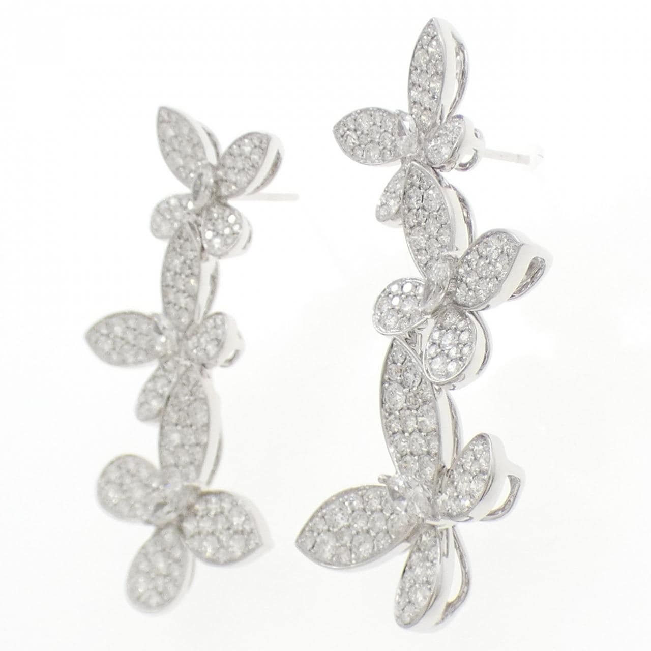 グラフ トリプル パヴェ バタフライ ドロップ ピアス