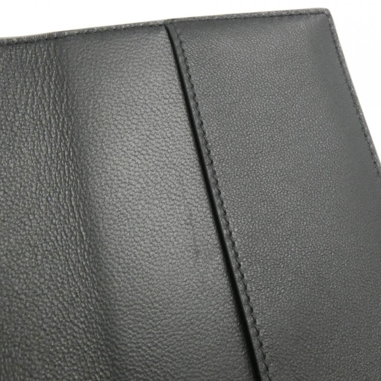 バレンシアガ 787742 パスポートケース