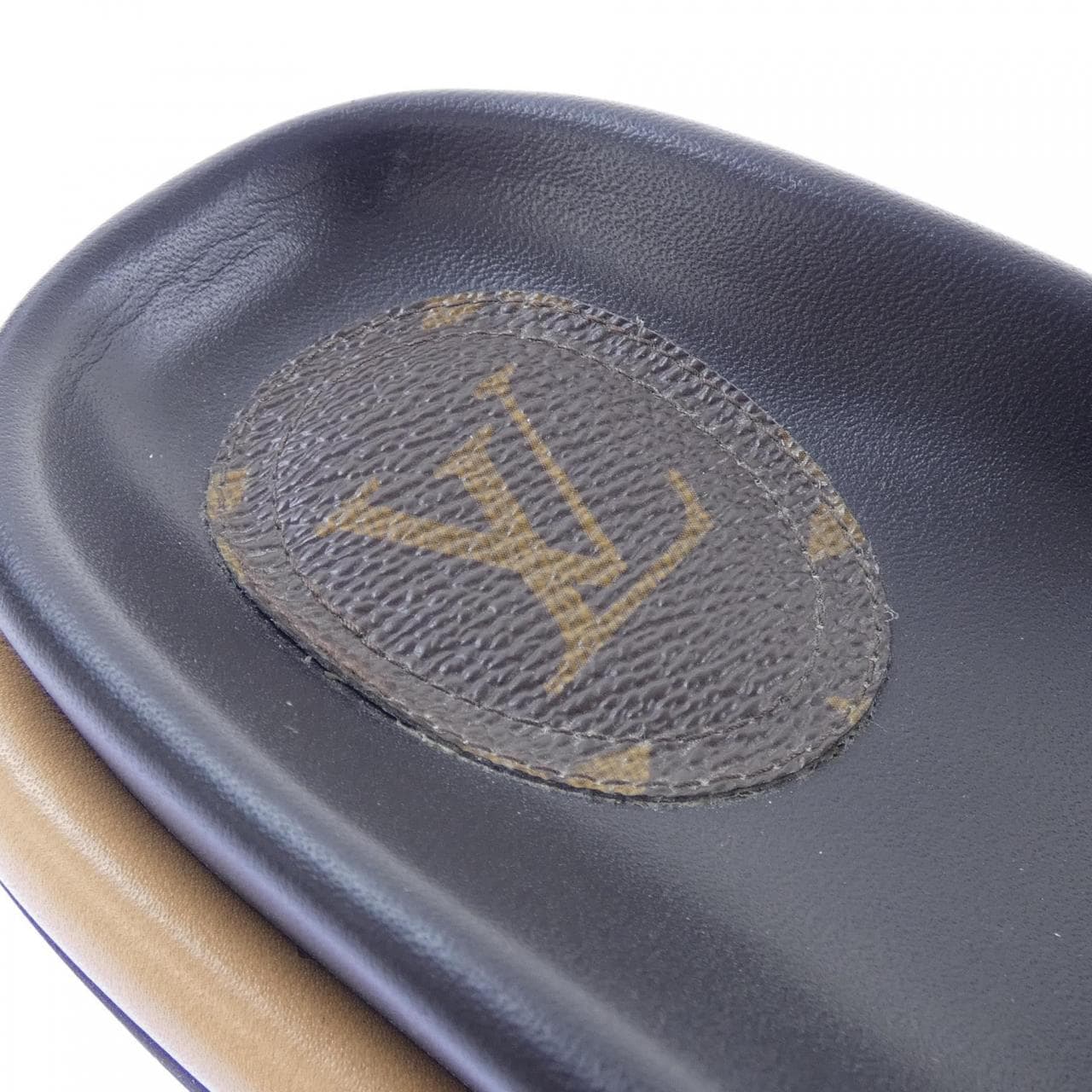 ルイヴィトン LOUIS VUITTON プールピローライン サンダル