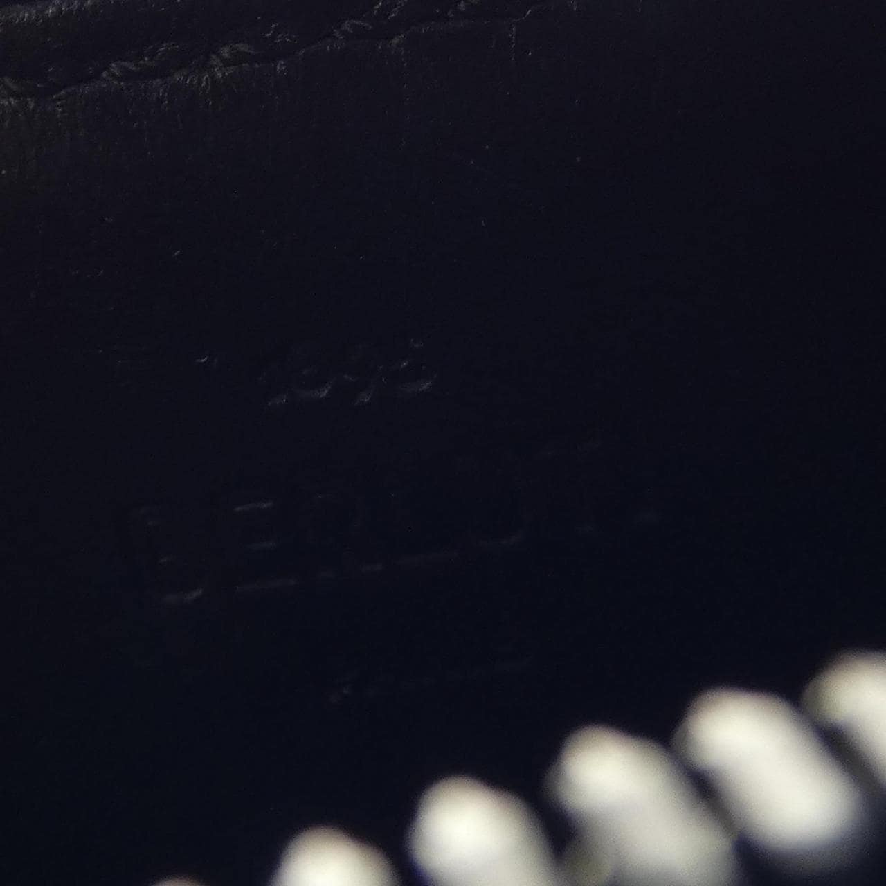 ベルルッティ Berluti コア マキシ スクリットレザーロングジップ CARD CASE