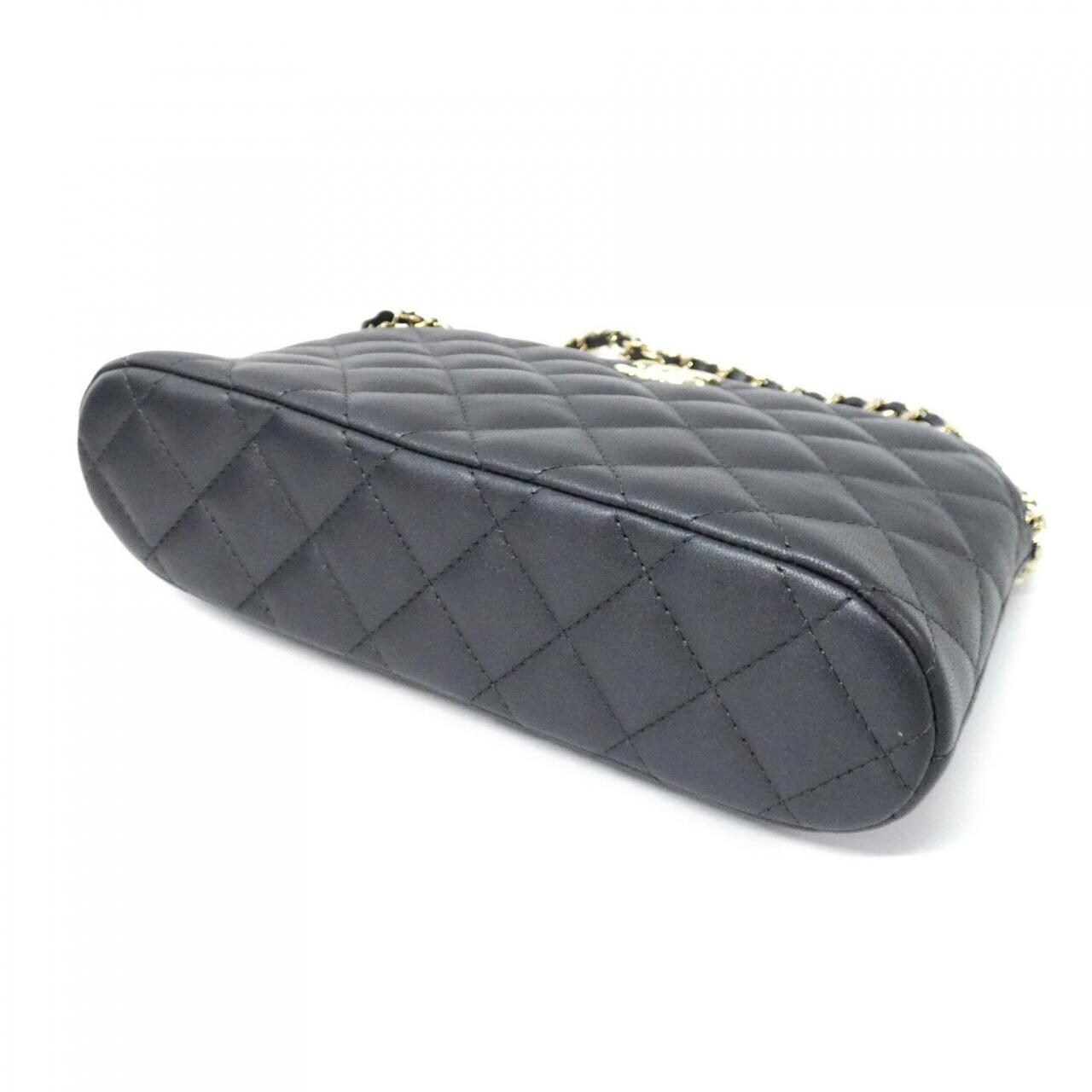 CHANEL AP4526 Chain Clutch