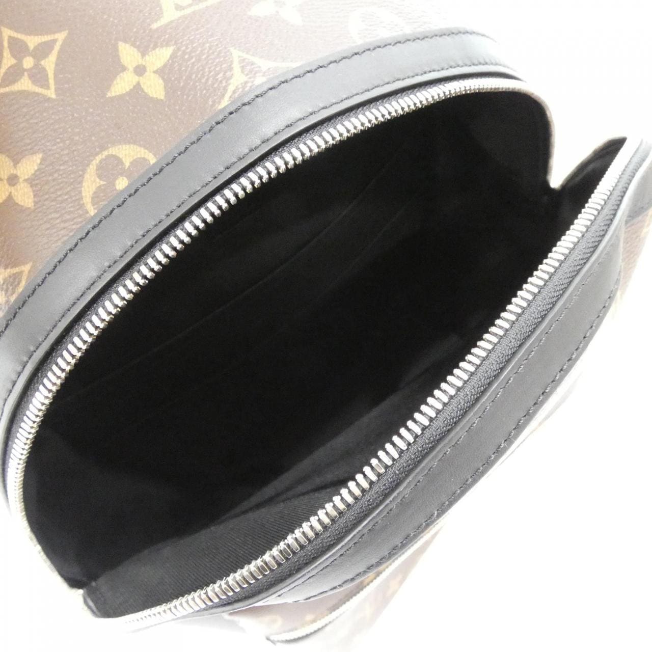 LOUIS VUITTON Monogram Macassar Discovery 背包 M46684双肩包
