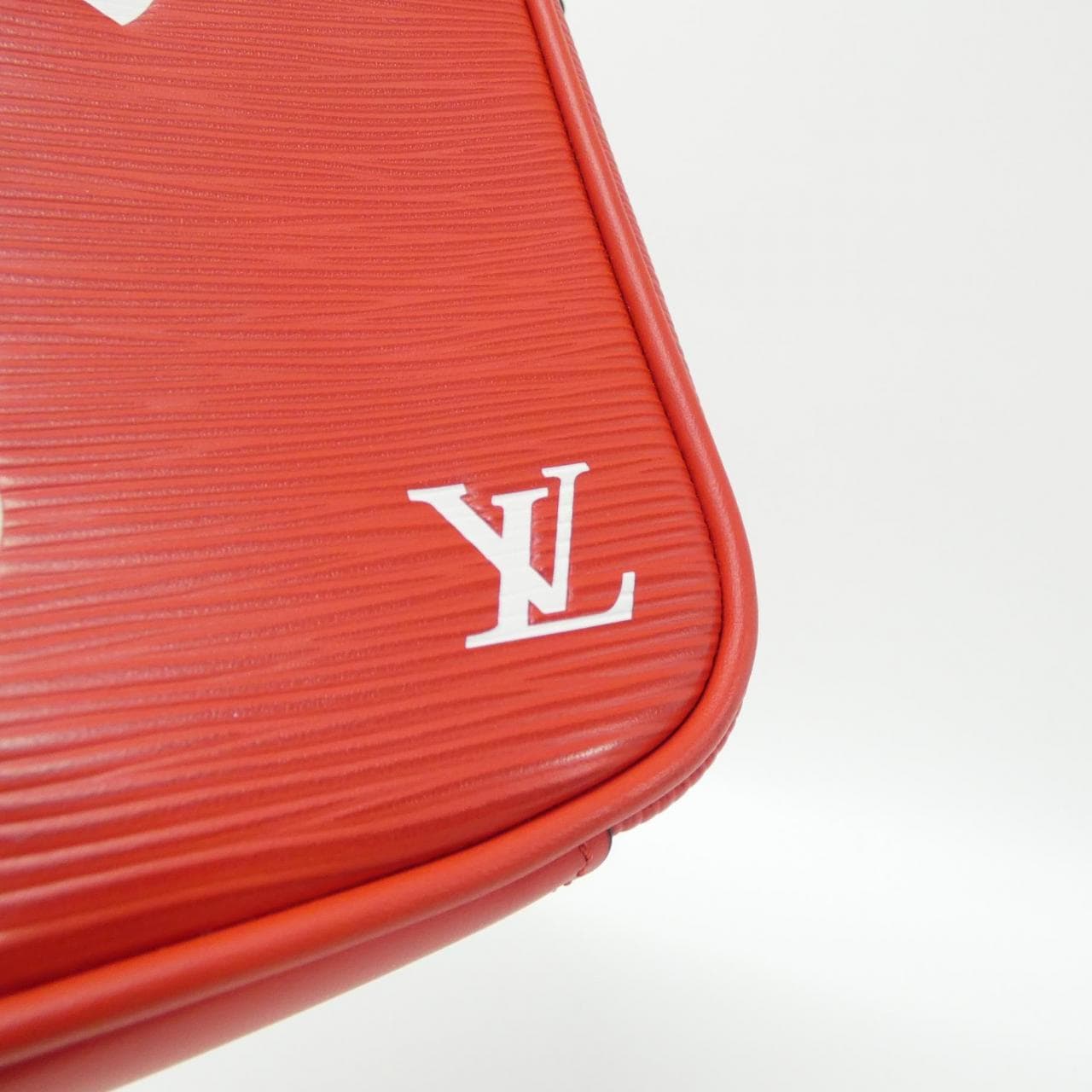 ルイヴィトン エピ(SUPREME) ダヌーブ PM M53417 ショルダーバッグ