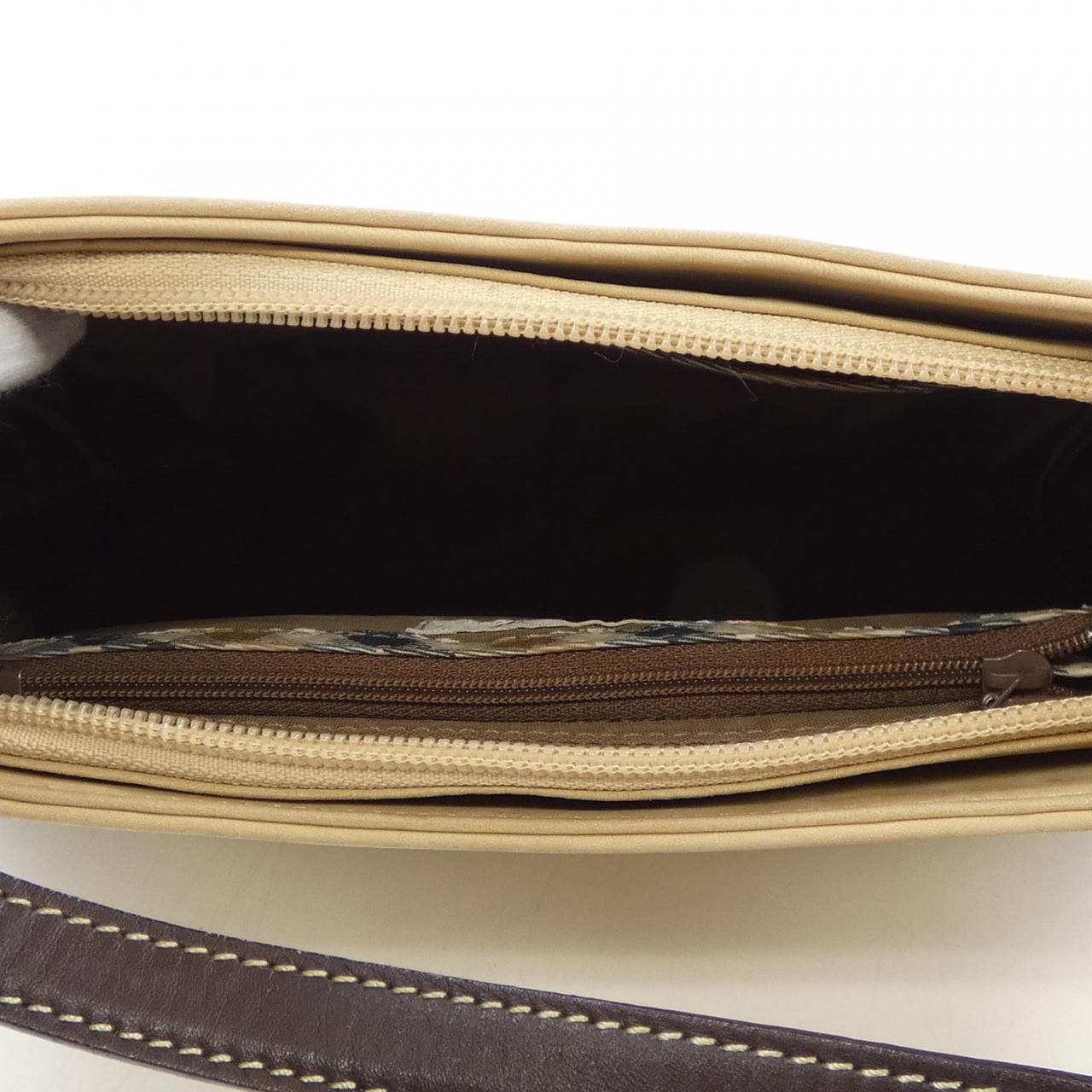 アクアスキュータム Aquascutum BAG