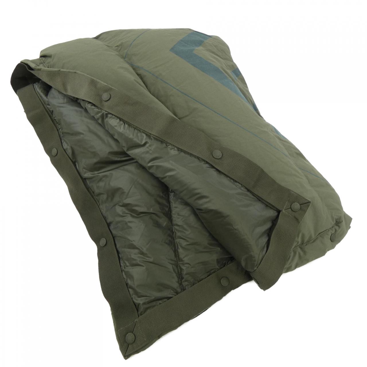 モンクレール MONCLER I209R3G00001 ブランケット