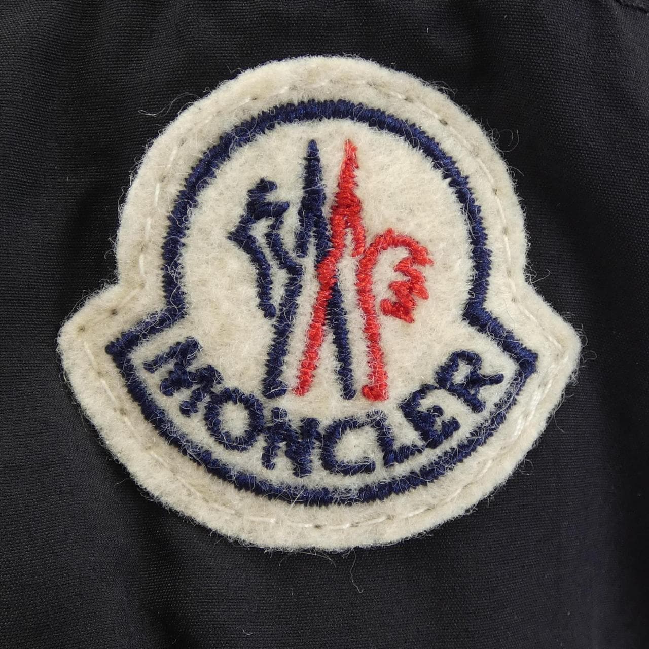 モンクレール MONCLER BRIQUE ダウンジャケット
