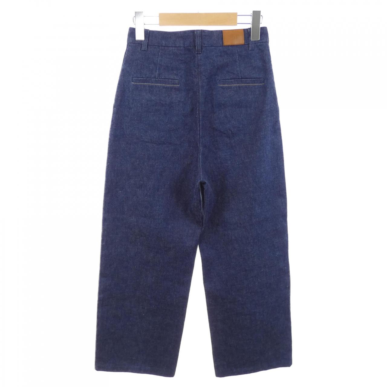 エルメス HERMES *07-7402. ジーンズ