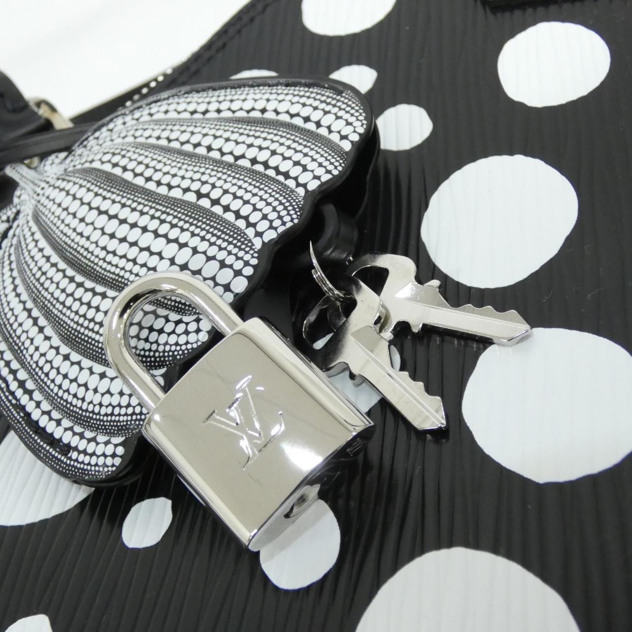 ルイヴィトン エピ(LV X YK) アルマBB M21699 バッグ