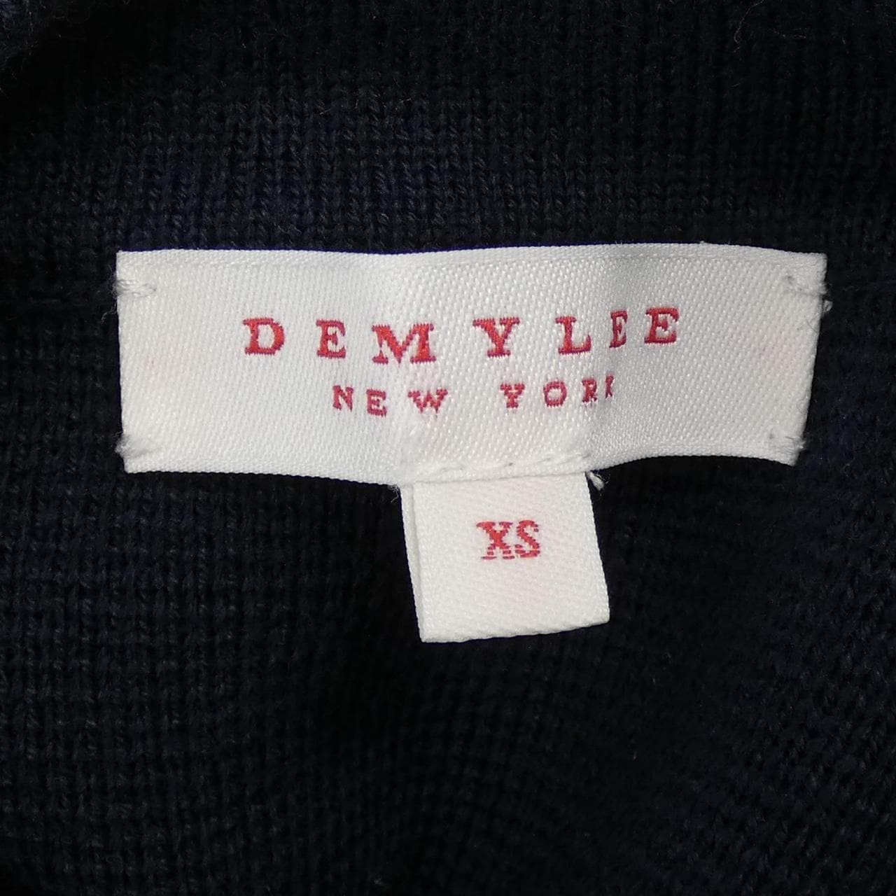 デミリー DEMYLEE ベスト