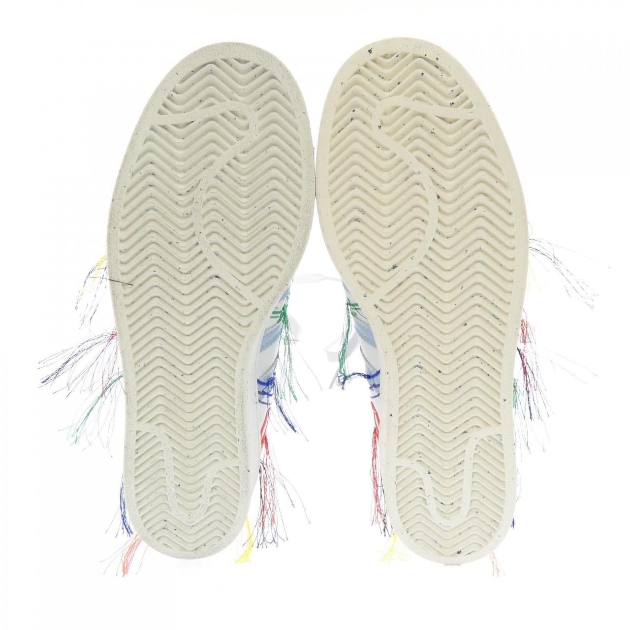 アディダス ADIDAS FZ4724 スニーカー