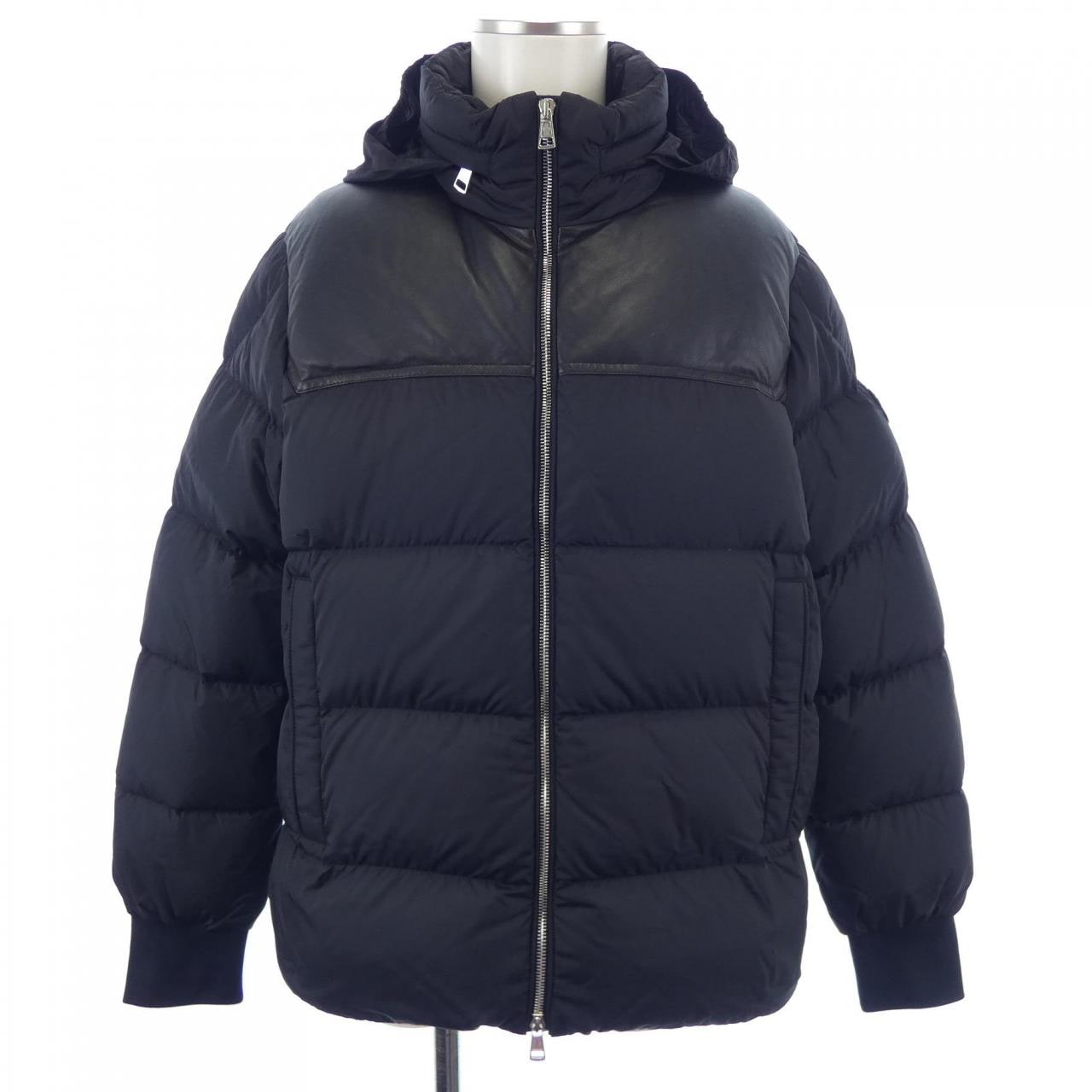モンクレール MONCLER ダウンジャケット