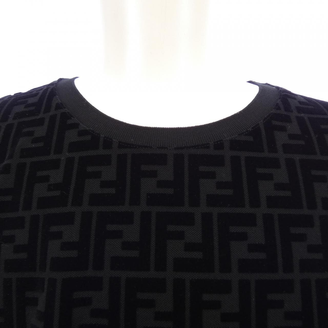 フェンディ FENDI FFモチーフ FY0936 A7D5 Tシャツ