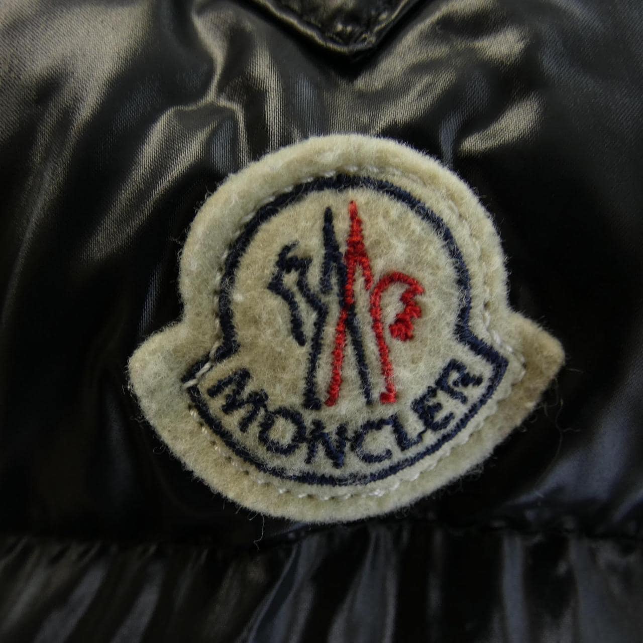 モンクレール MONCLER ダウンジャケット