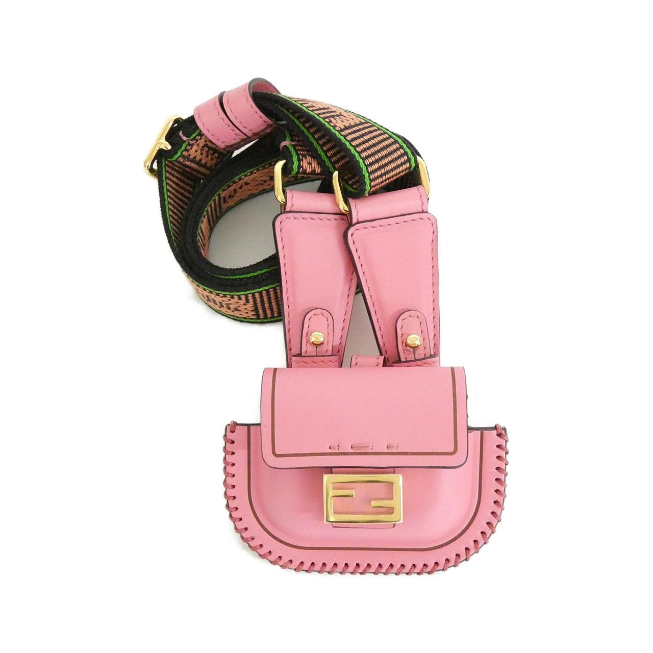 フェンディ ピコ バゲット 7AR946 AFD5 エアポッズケース