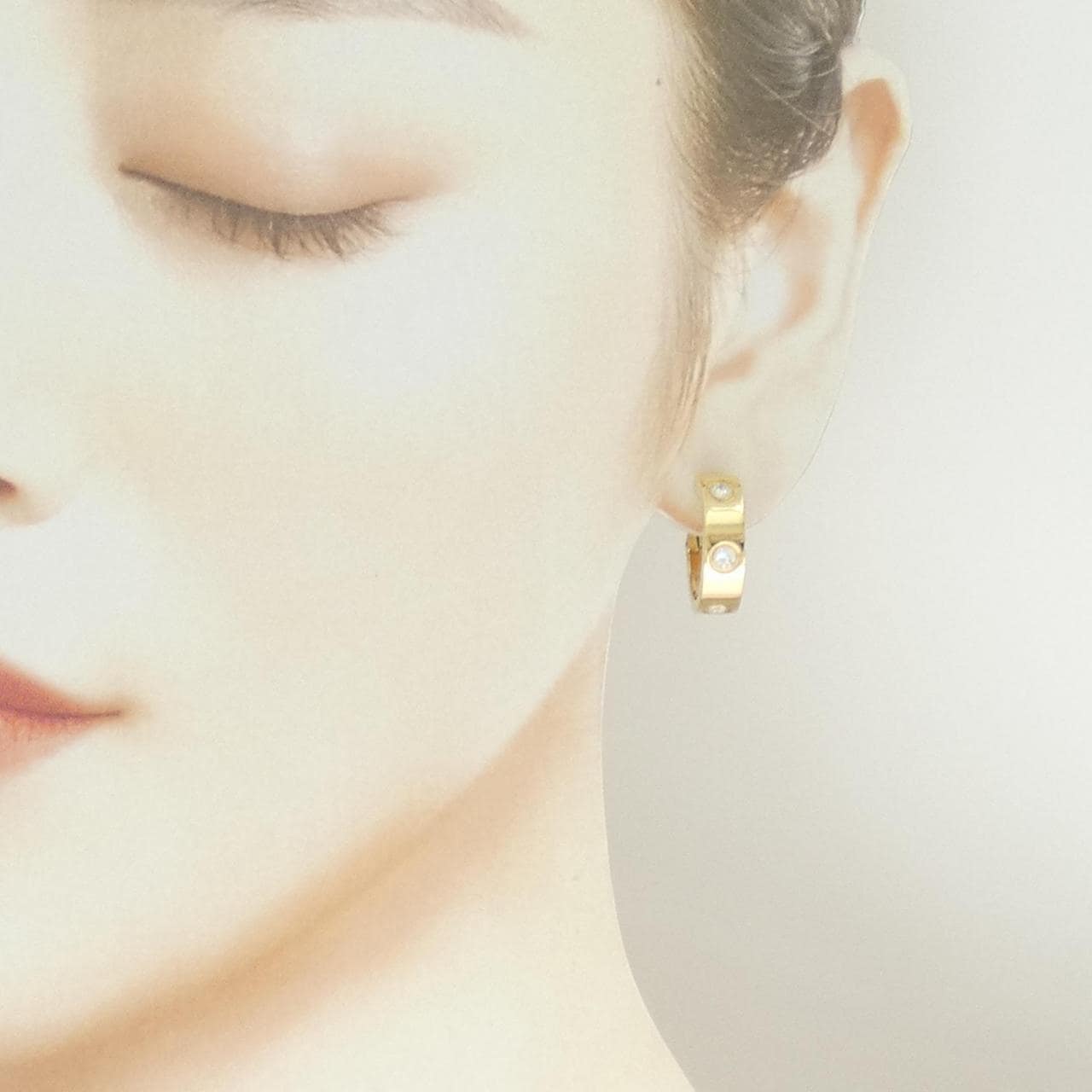 カルティエ ラブイヤリング フルダイヤ ピアス