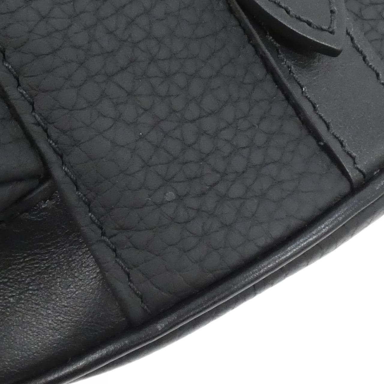 ルイヴィトン トリヨン クリストファーXS M58495 ショルダーバッグ