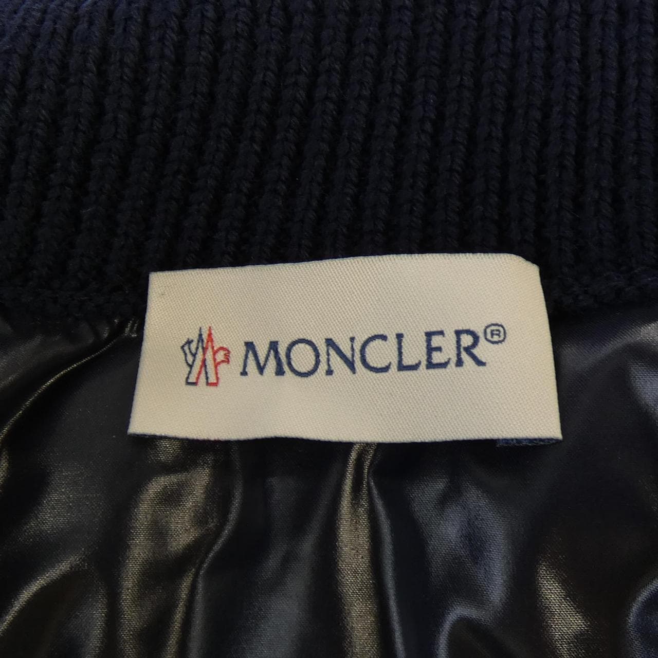 モンクレール MONCLER ダウンジャケット
